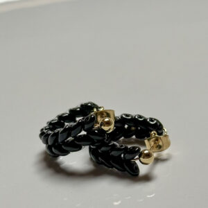 Ručně šité náušnice kruhové – Miláno nero